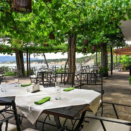 Complex Chayka Guest House Byala  Bagian luar foto