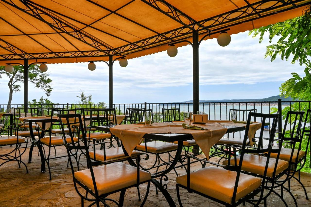 Complex Chayka Guest House Byala  Bagian luar foto