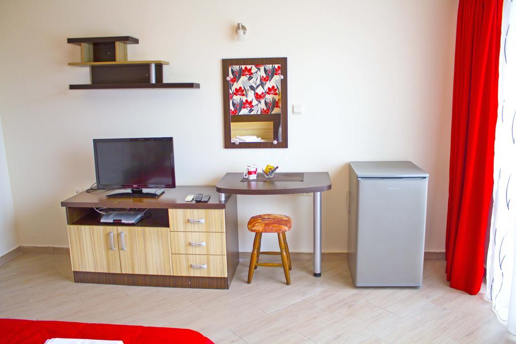 Complex Chayka Guest House Byala  Bagian luar foto