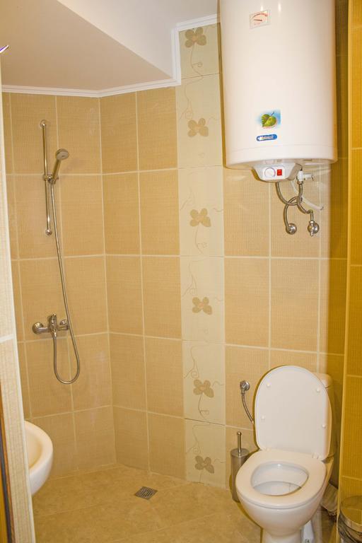 Complex Chayka Guest House Byala  Bagian luar foto